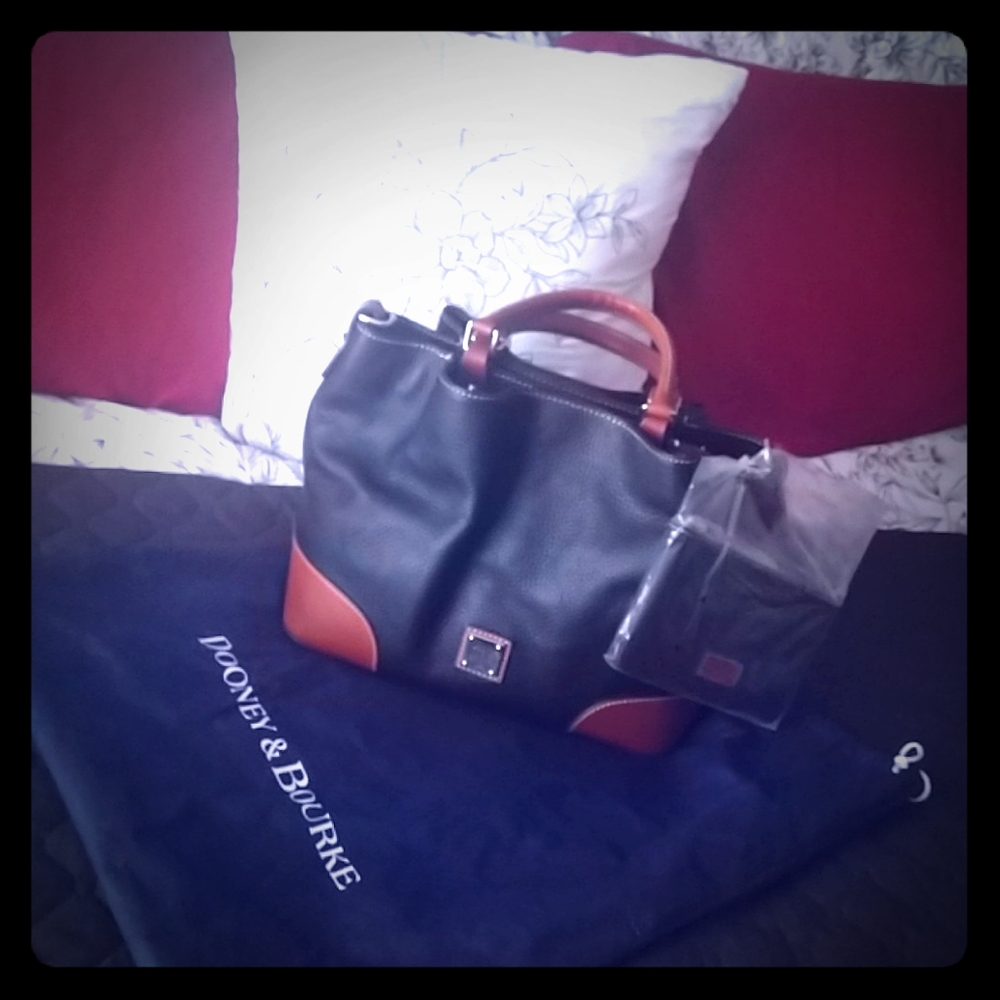Dooney & Bourke Handbag